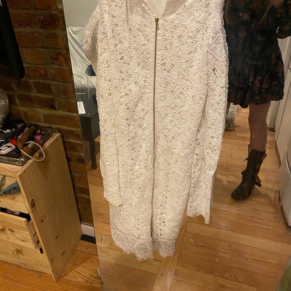 Christina makowsky 1800$ lace white dress - Picture 2 of 8